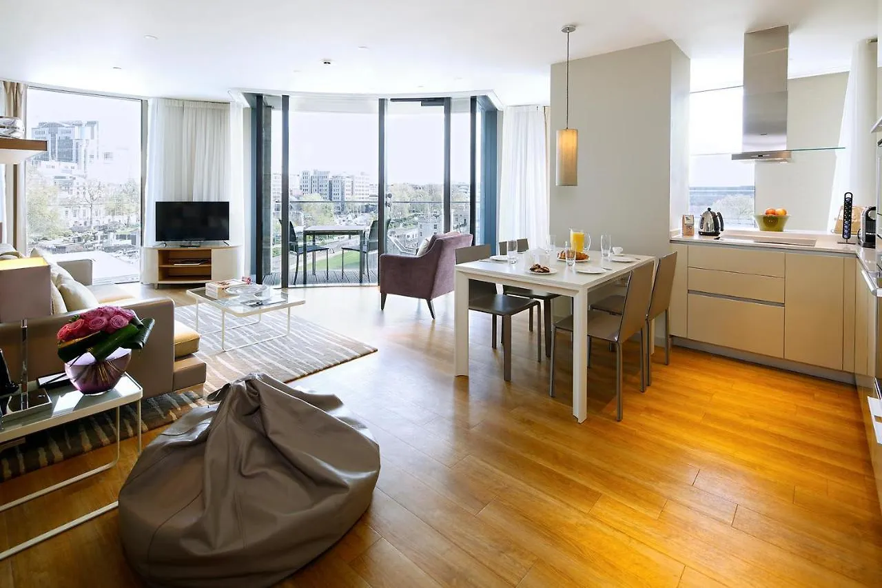 Aparthotel Cheval Three Quays At The Tower Of Londra 5*,