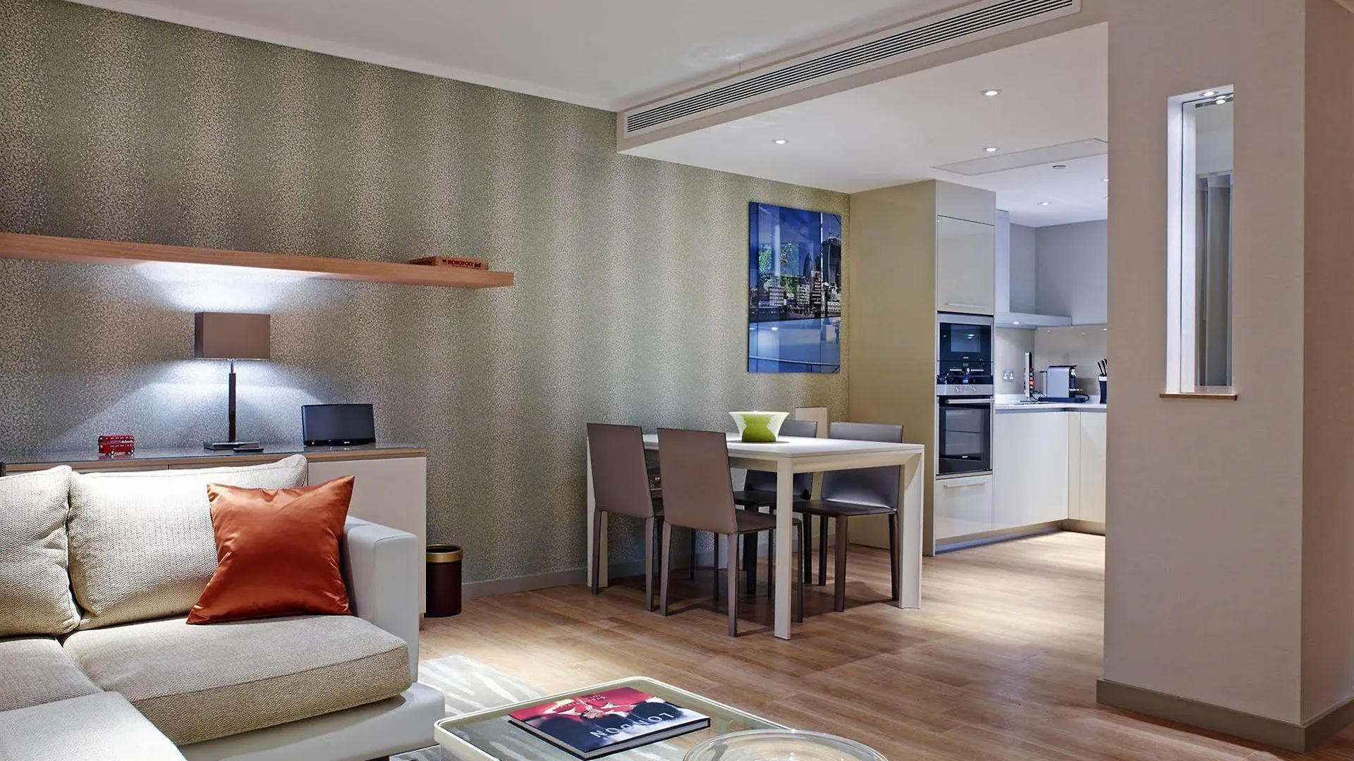 Aparthotel Cheval Three Quays At The Tower Of Londra Regno Unito