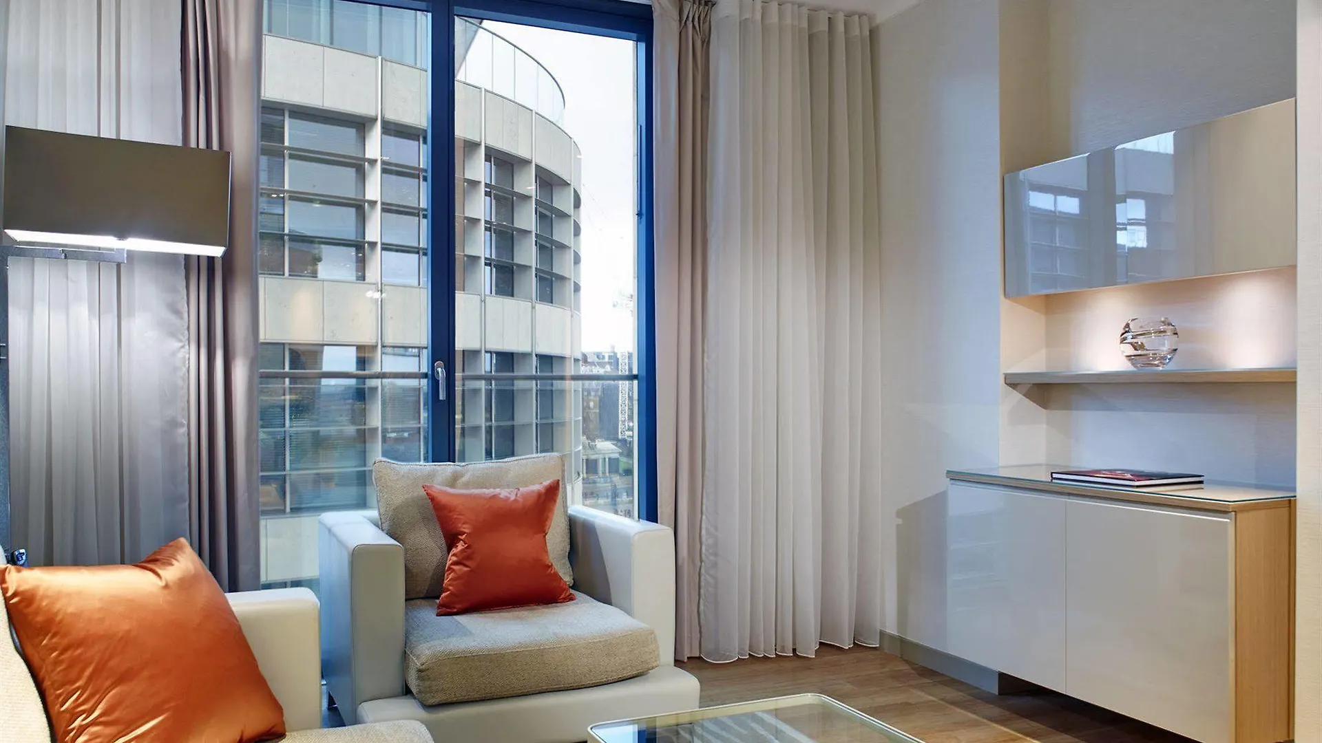 Aparthotel Cheval Three Quays At The Tower Of Londra